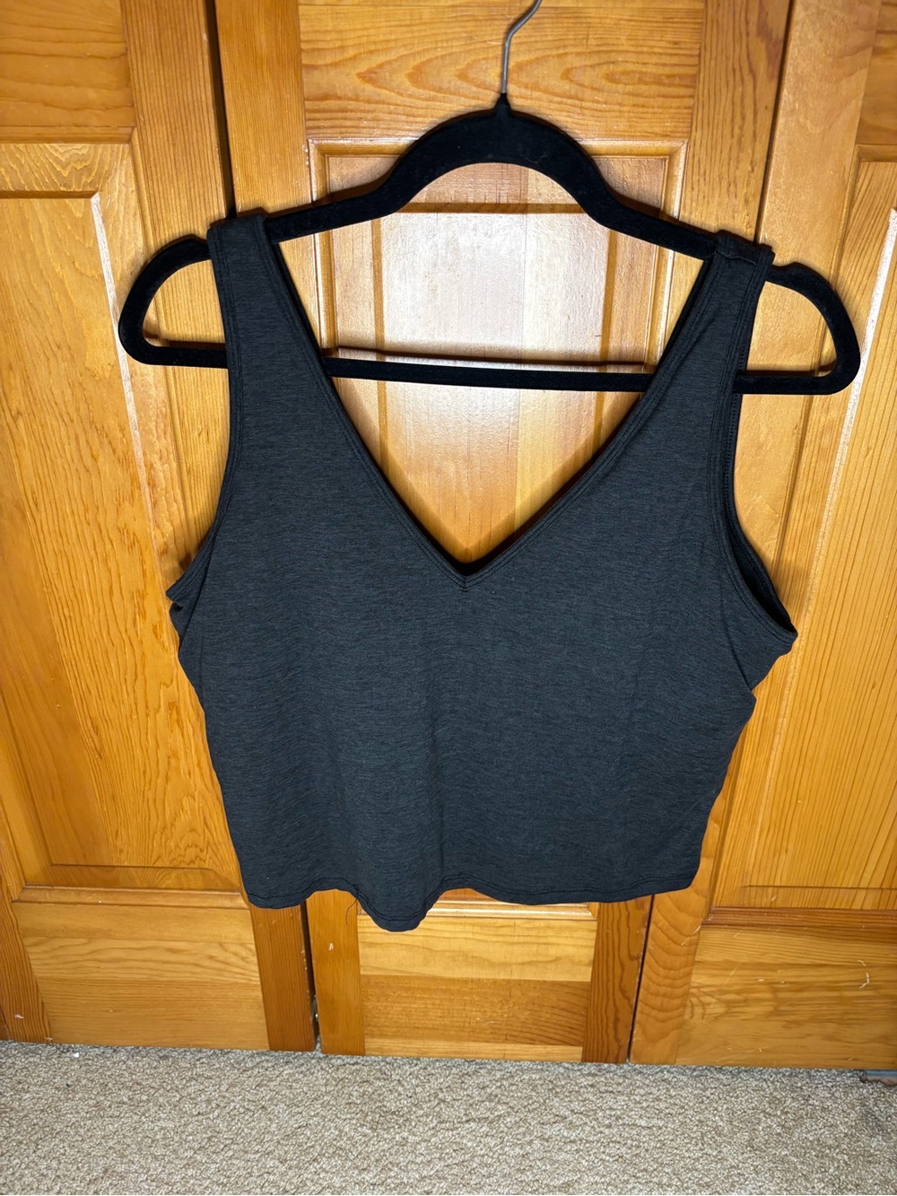 Old Navy Black V-Neck Cropped Tank Top